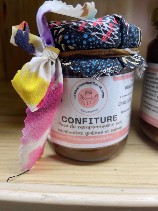 Pomelo peel, roasted & salted peanut jam